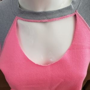 💕Bright Pink Crop Top Sweater- Cute!💕